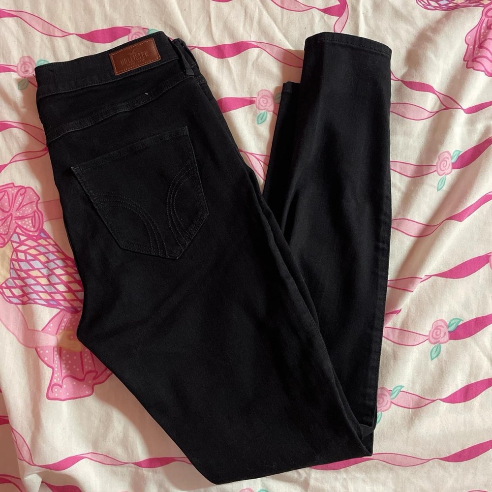hollister high rise super skinny ripped jeans